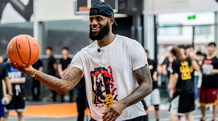 lebron-james-sneaker-culture-lead.jpg